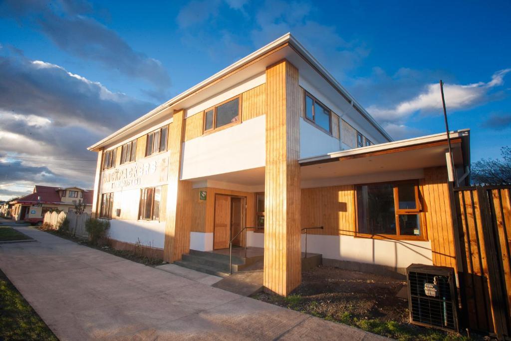 The Singing Lamb Bed and Breakfast Puerto Natales Exteriör bild